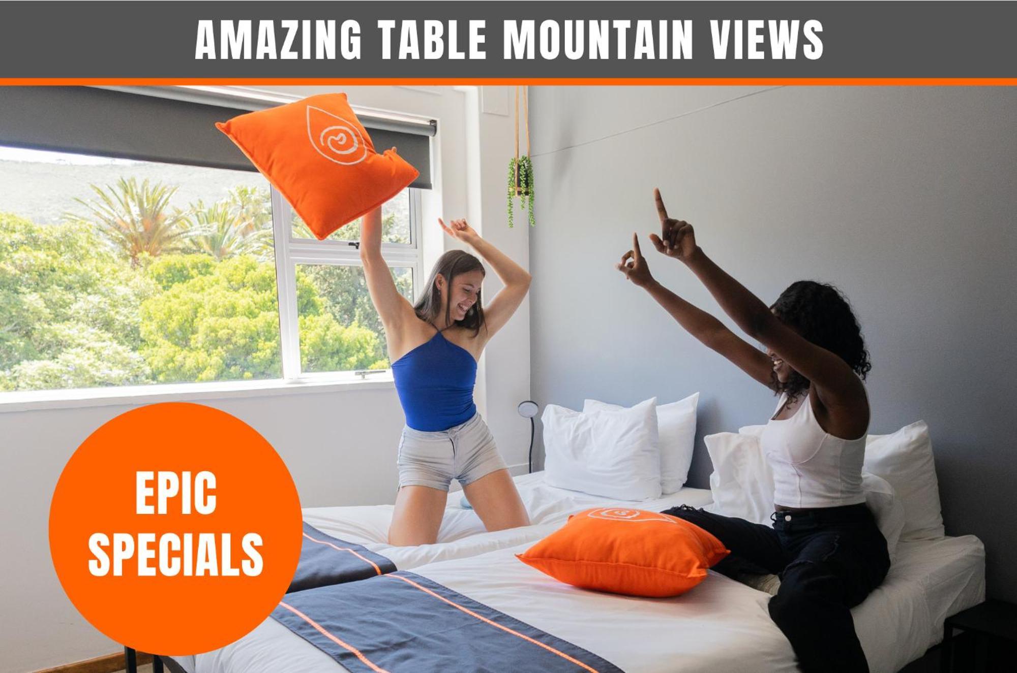 Never At Kloof Street Hostel *