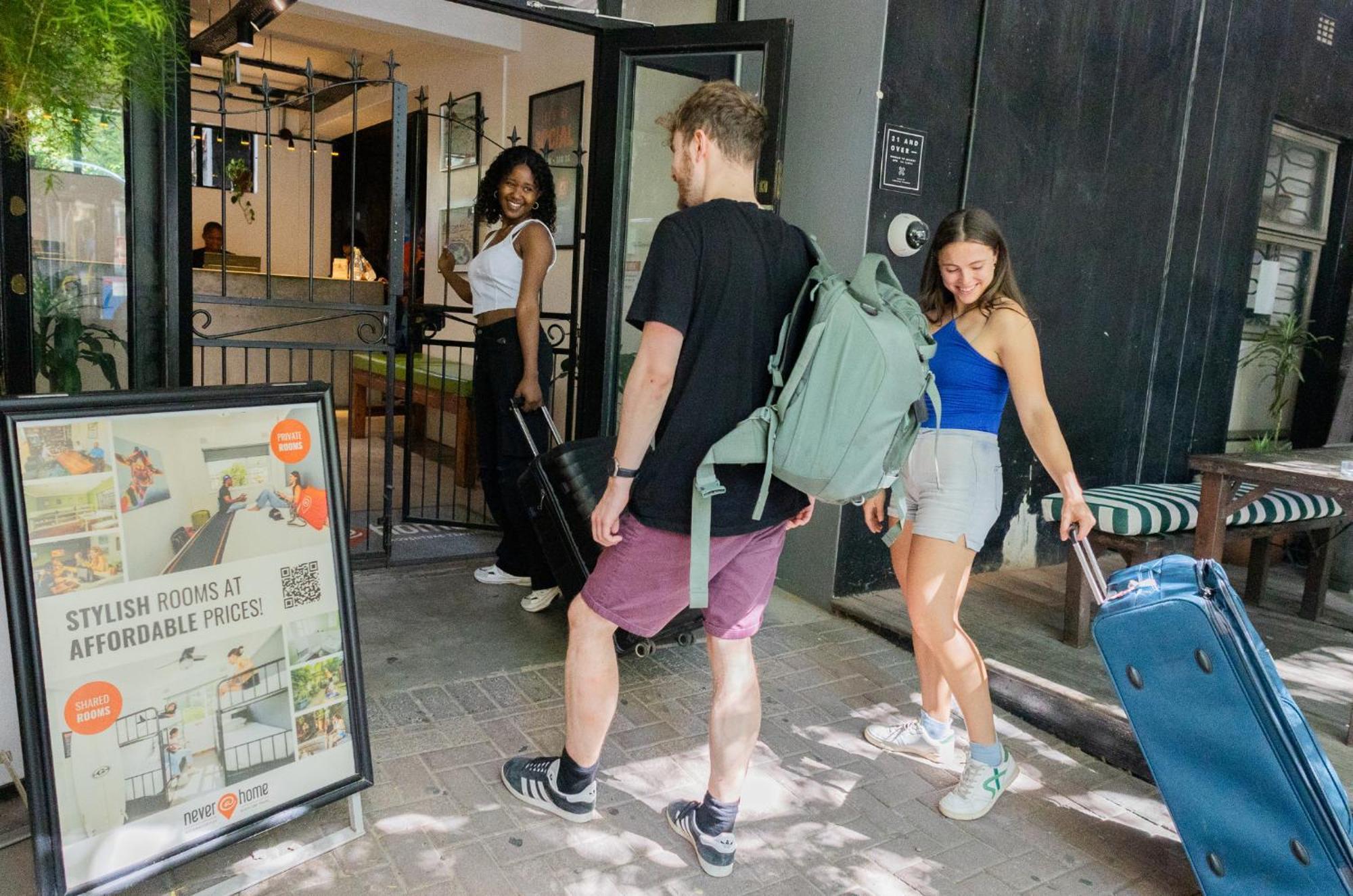 Hostel Never At Kloof Street Cape Town